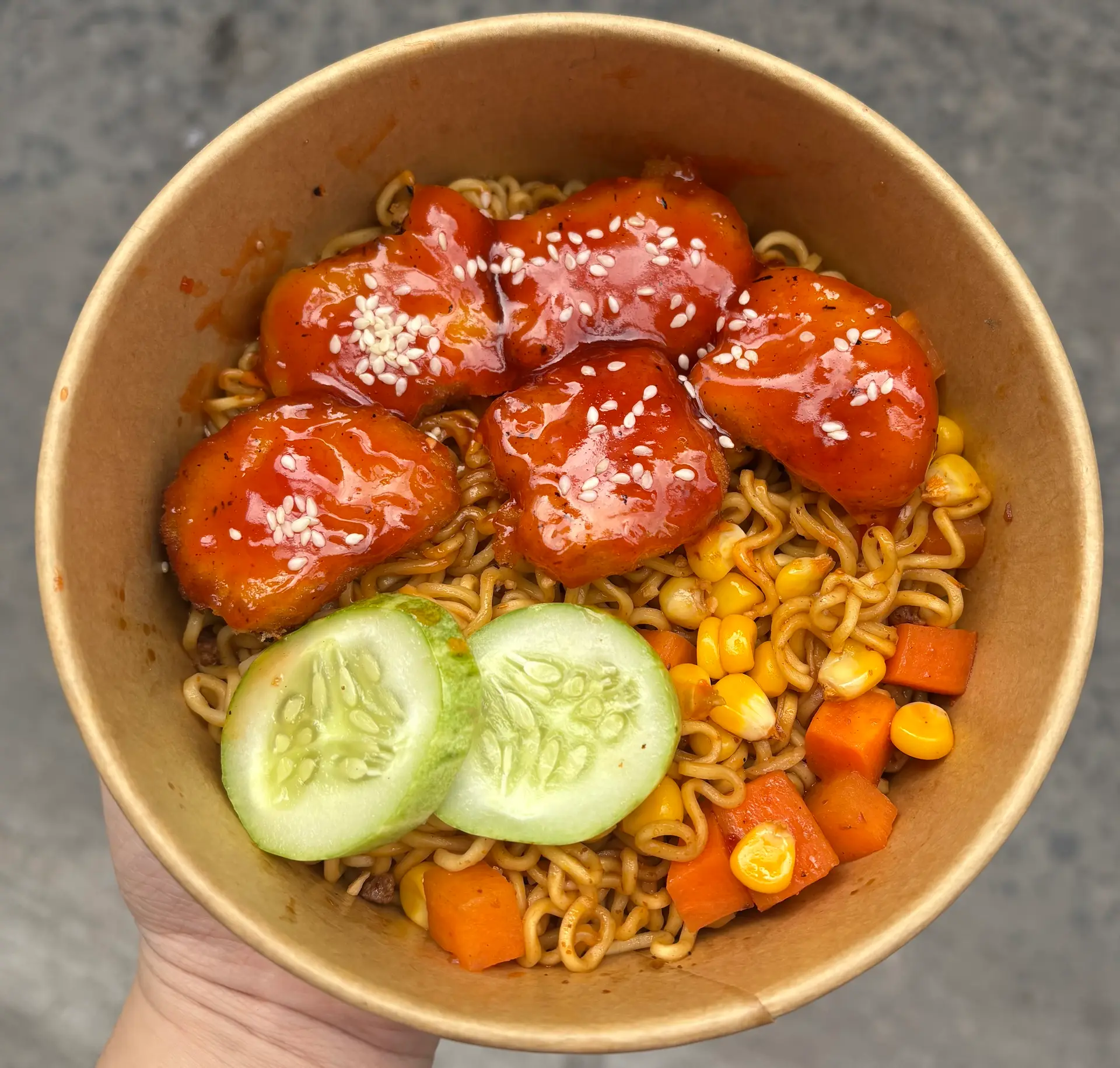 Hình ảnh Mì Trộn Gà Nugget Sốt