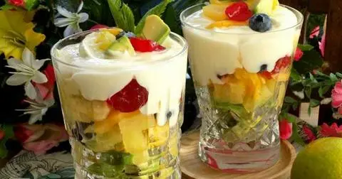 Hình ảnh yaourt trái cây tươi