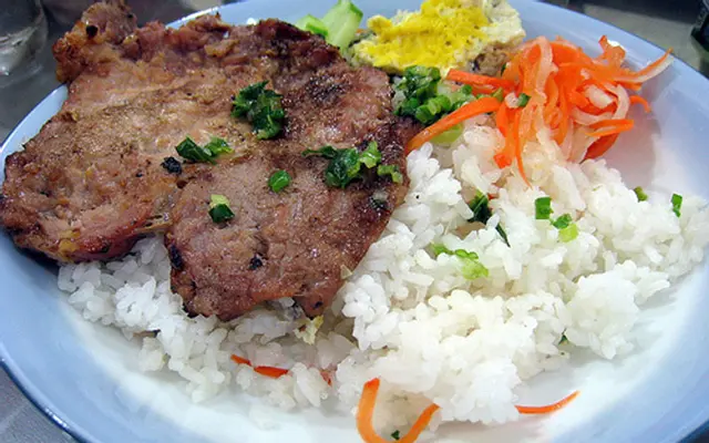 Hình ảnh cơm tấm sườn 
