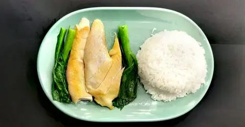 Hình ảnh Cơm Gà luộc - Poached Chicken - 貴妃雞