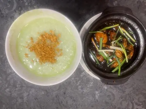 Hình ảnh 1 Cháo + 2 Con Ếch Kho Sả + 1 Coca