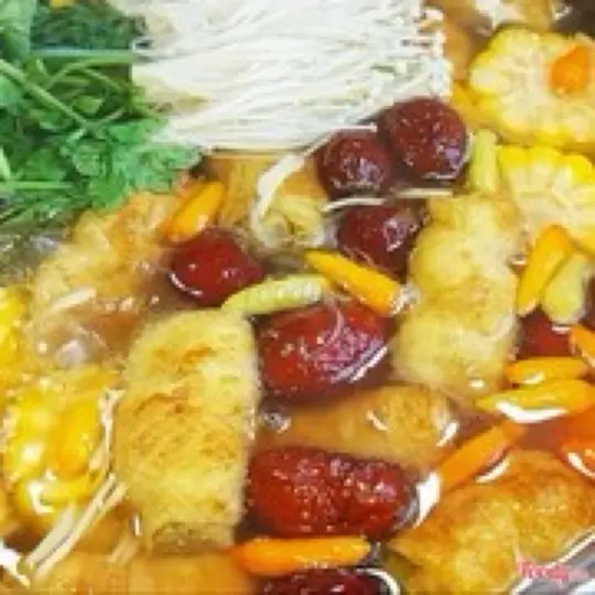 Hình ảnh Lẩu tiềm thuốc bắc chay 4 người