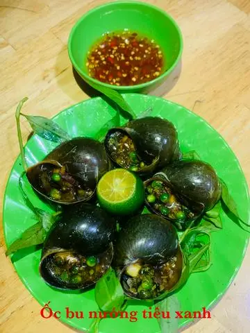Hình ảnh Ốc bươu nướng tiêu xanh