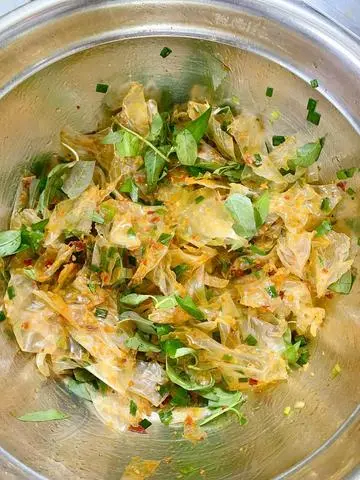 Hình ảnh Bánh tráng dẻo trộn sa tế