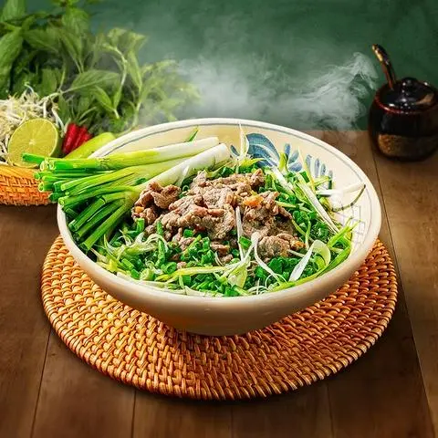 Hình ảnh Phở bò trộn tái lăn