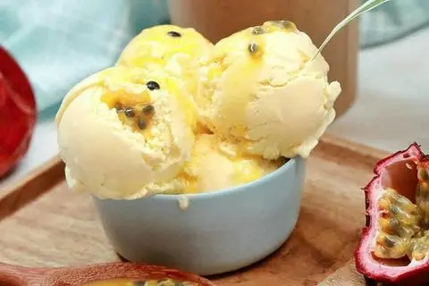 Hình ảnh Kem Gelato Sữa Chua Chanh Dây nhiệt đới