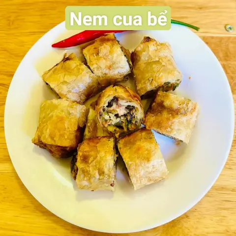 Hình ảnh Nem cua bể