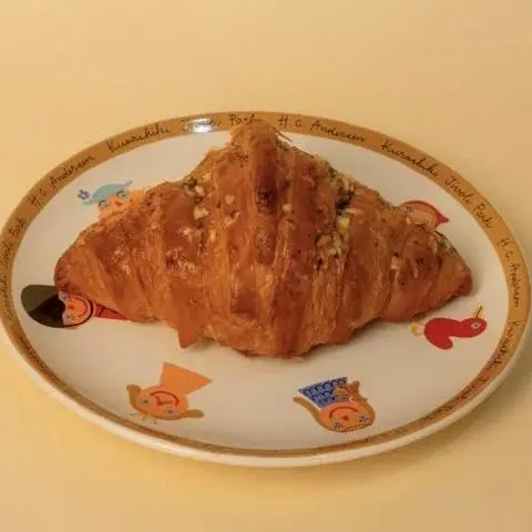 Hình ảnh Croissant bơ tỏi