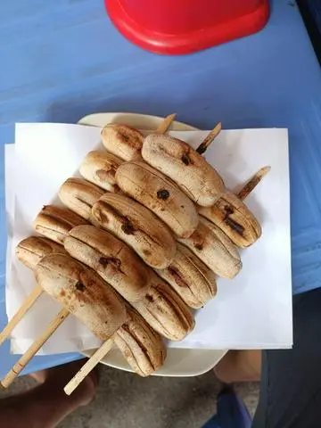 Hình ảnh 3 xiên chuối nướng 