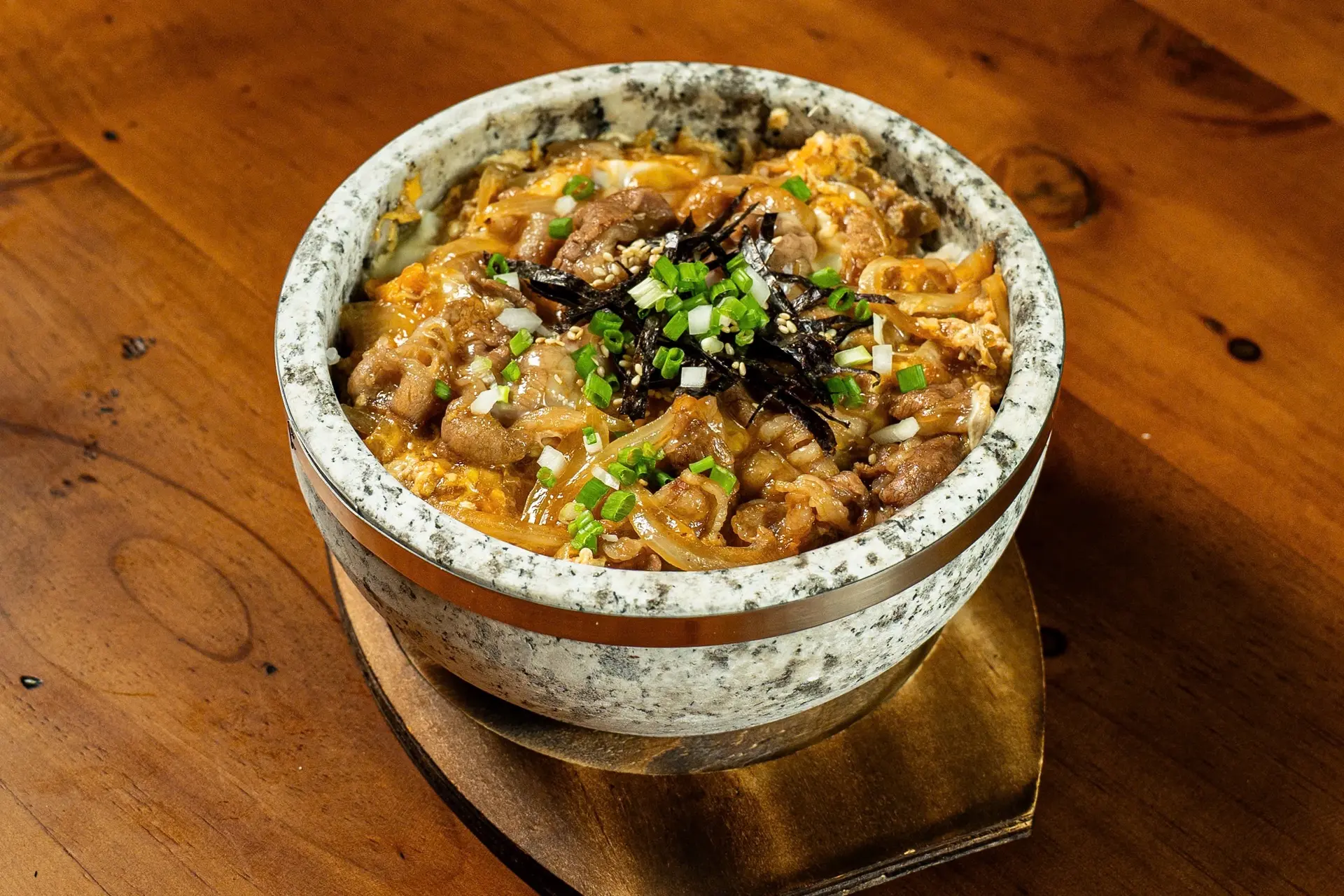 Hình ảnh Cơm thố ba rọi bò
