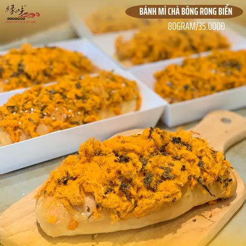 Hình ảnh Bánh mì chà bông gà rong biển