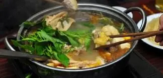Hình ảnh Lẩu gà lá giang