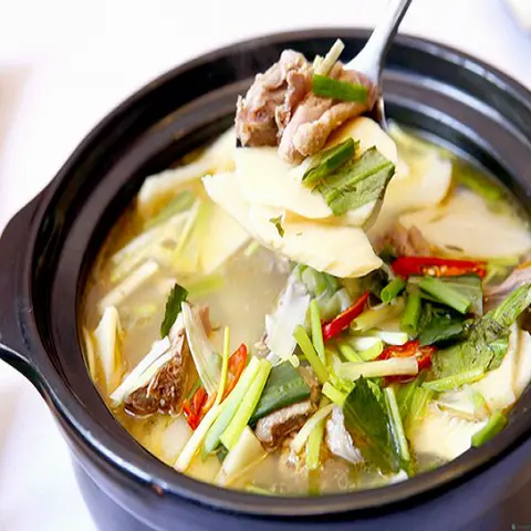 Hình ảnh Cơm Vịt Xáo Măng
