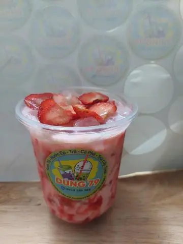 Hình ảnh Sữa  chua  dâu 