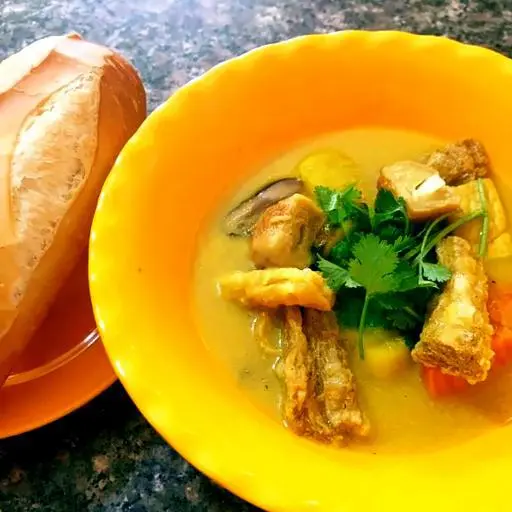 Hình ảnh Ca ri chay - Bánh mì