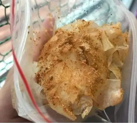 Hình ảnh bánh tráng satế muối nhuyễn