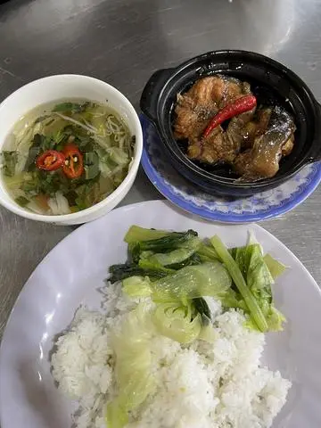 Hình ảnh Cơm Cá Trê Kho