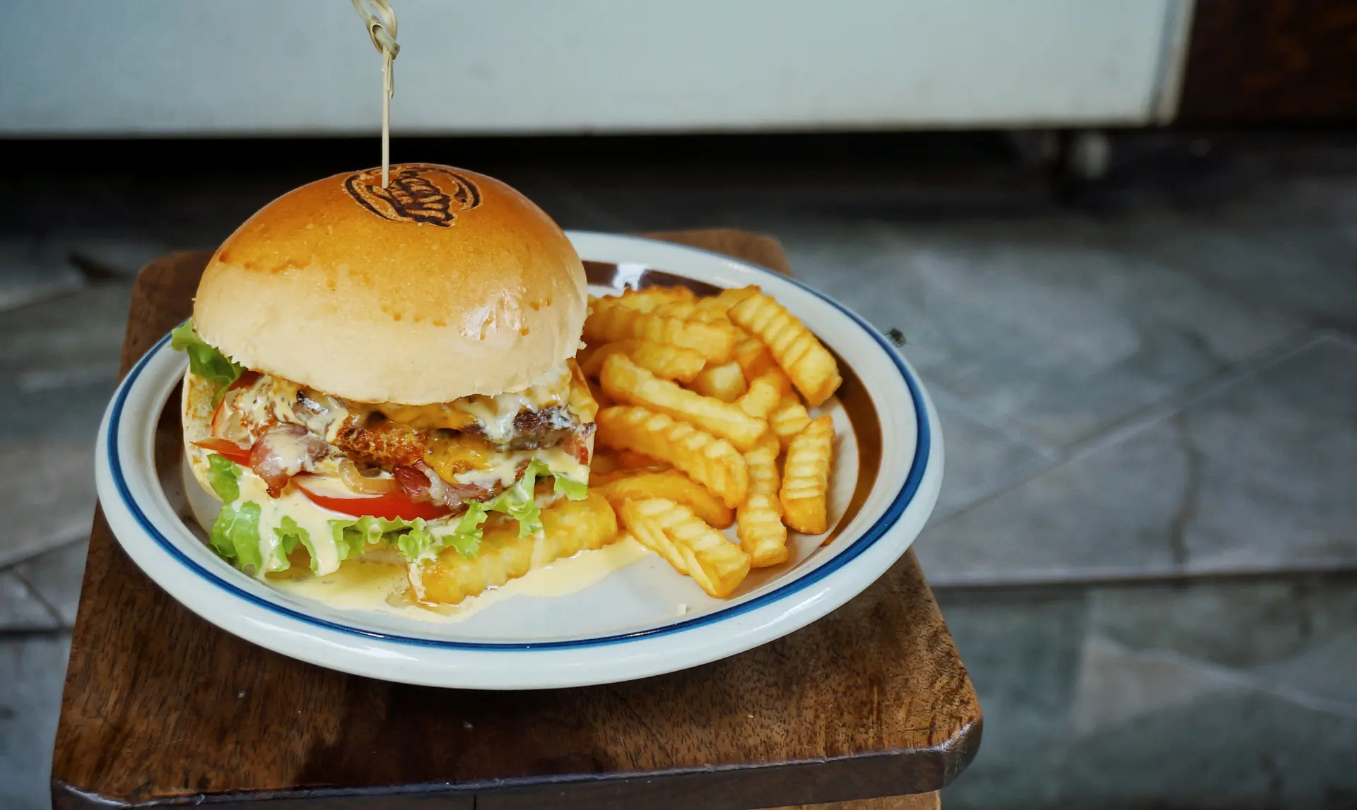 Hình ảnh Bao Mập Burger gà teriyaki 