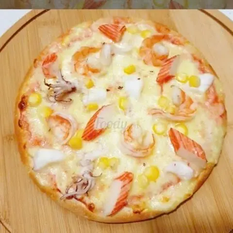 Hình ảnh Pizza Hải Sản Phô Mai Size  22cm 
