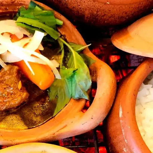 Hình ảnh Cơm niêu bò kho