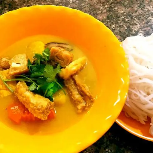 Hình ảnh Cà ri chay - bún