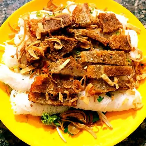 Hình ảnh Bánh hỏi heo quay chay