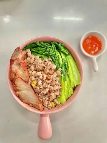 Hình ảnh Mì xá xíu + thịt bằm 
