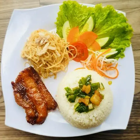 Hình ảnh Cơm tấm ba rọi bì
