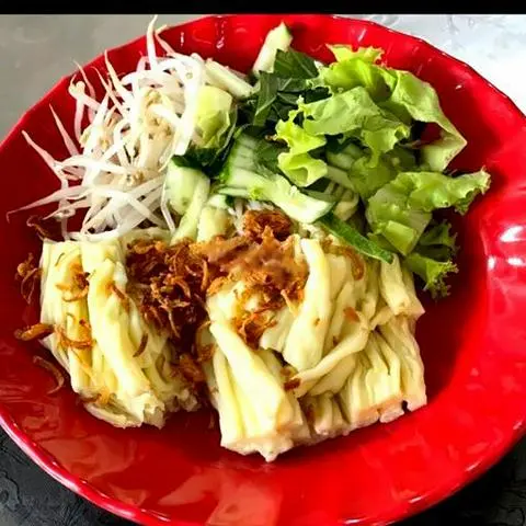 Hình ảnh Bánh ướt trứng thêm