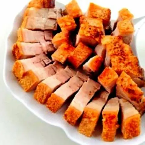 Hình ảnh Heo quay ba rọi  1 kg