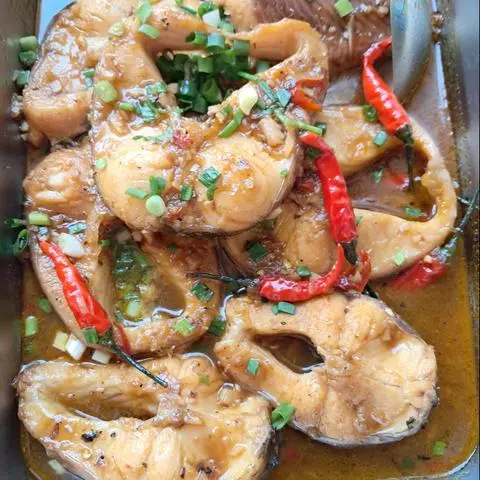 Hình ảnh CƠM + CÁ LÓC KHO TIÊU 