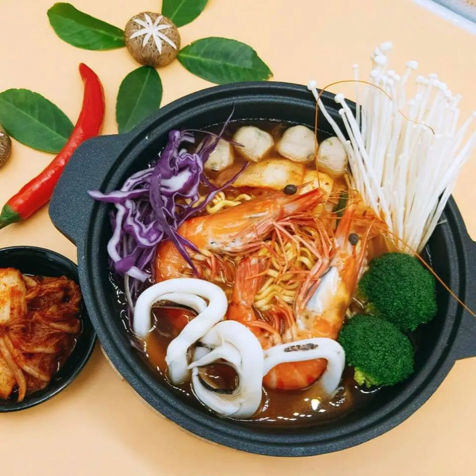 Hình ảnh mỳ cay thập cẩm