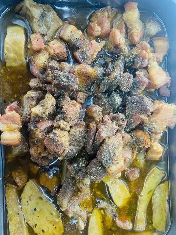 Hình ảnh Cơm Thịt Chả Kho Tiêu