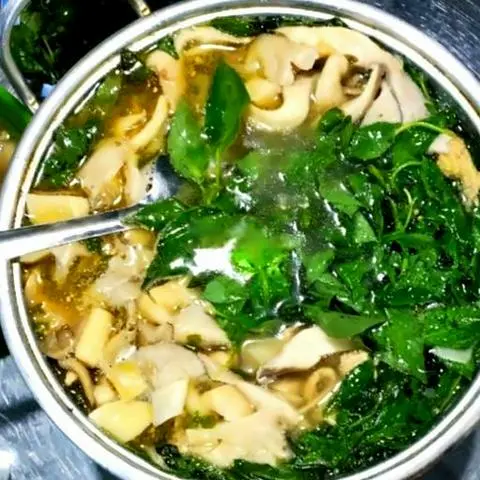 Hình ảnh Lẩu gà lá é - size vừa