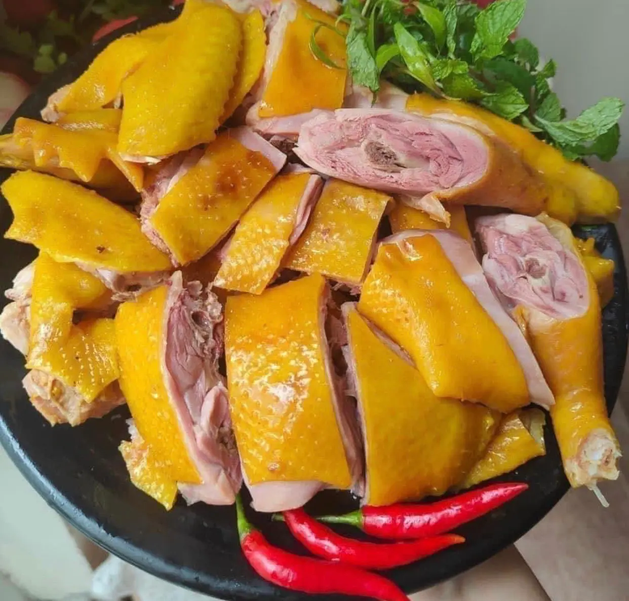 Hình ảnh Nguyên con Gà ủ muối