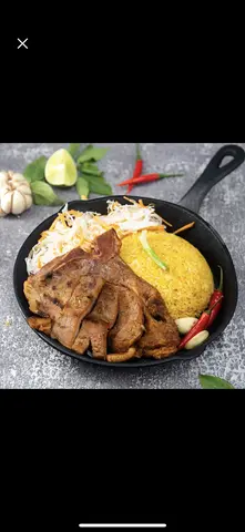 Hình ảnh CƠM SƯỜN ÁP CHẢO 