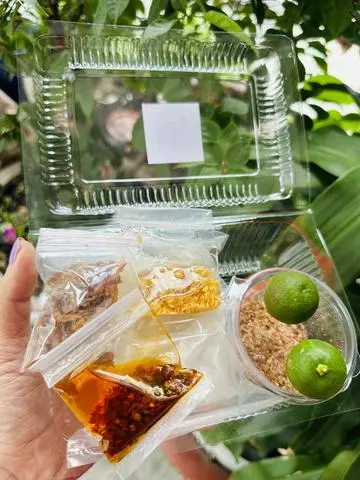 Hình ảnh Bánh Tráng chấm Bà gánh