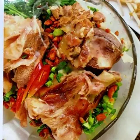 Hình ảnh Xí Quách Mang Về