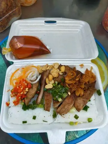 Hình ảnh Bánh Hỏi Thịt Nướng 