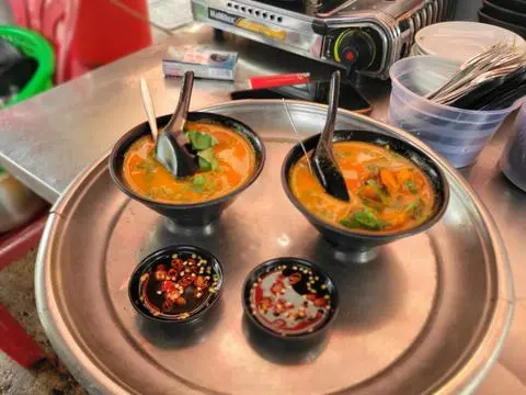 Hình ảnh Phá lấu chén nhỏ 