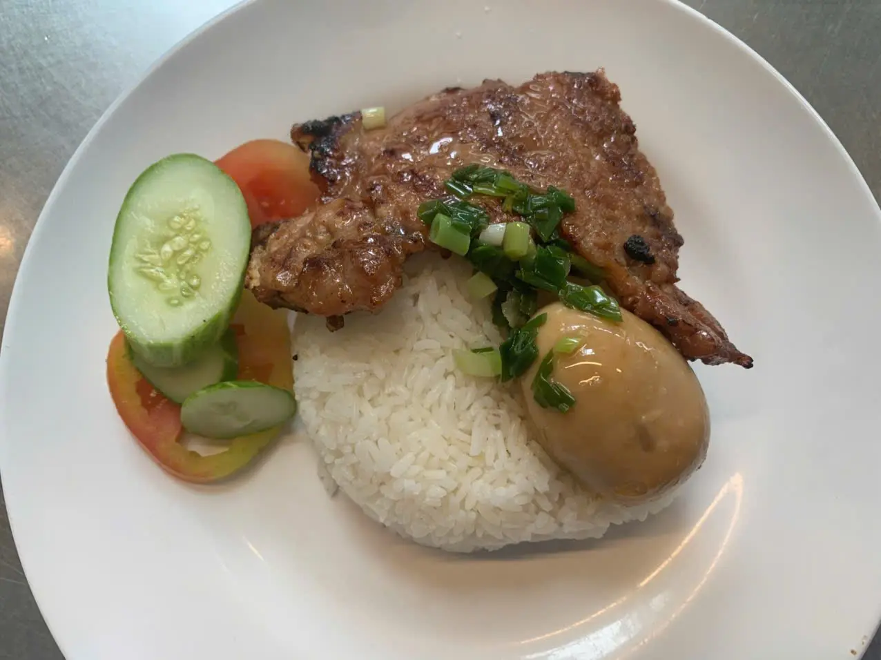 Hình ảnh Cơm sườn trứng kho