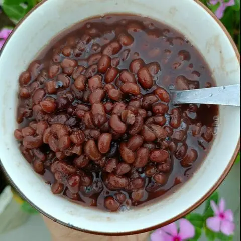 Hình ảnh đậu đỏ chân châu 