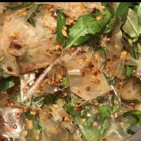 Hình ảnh Bánh Tráng Trộn Satế Muối Tỏi Tắc ( Cay )