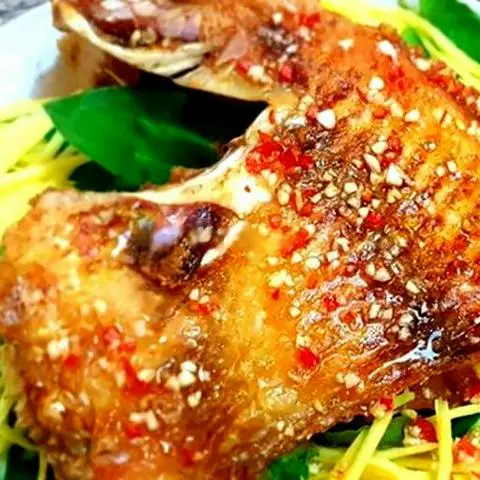Hình ảnh Cơm cá basa chiên sả
