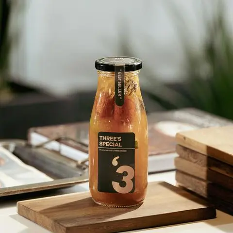 Hình ảnh THREE's Special Tea - Bottled