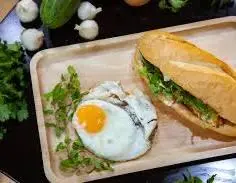 Hình ảnh Bánh mì trứng ốp la