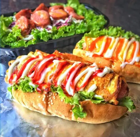 Hình ảnh Hotdog mỹ trứng cuộn
