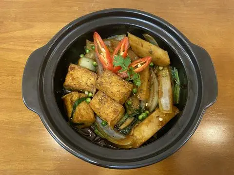 Hình ảnh Đậu Hủ + Chả Quế Kho