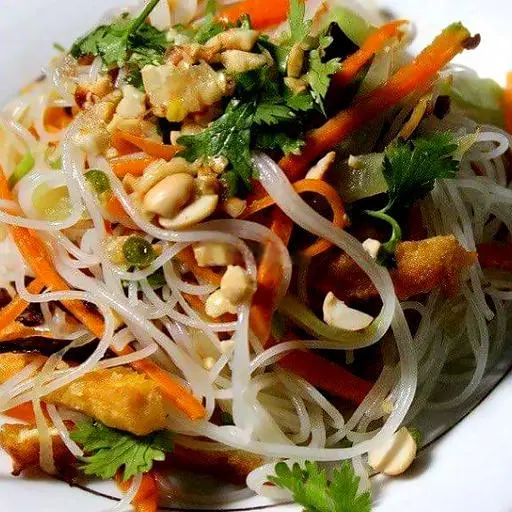 Hình ảnh Bún xào chả ram chay