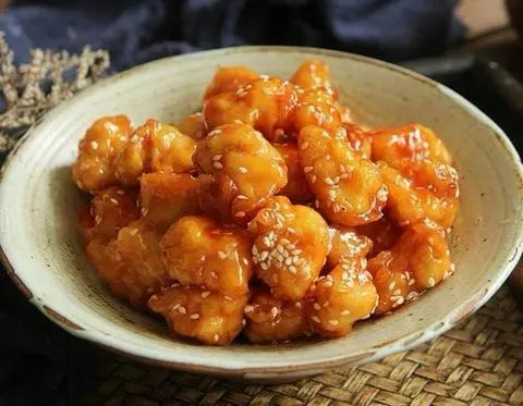 Hình ảnh gà viên sốt chua ngọt